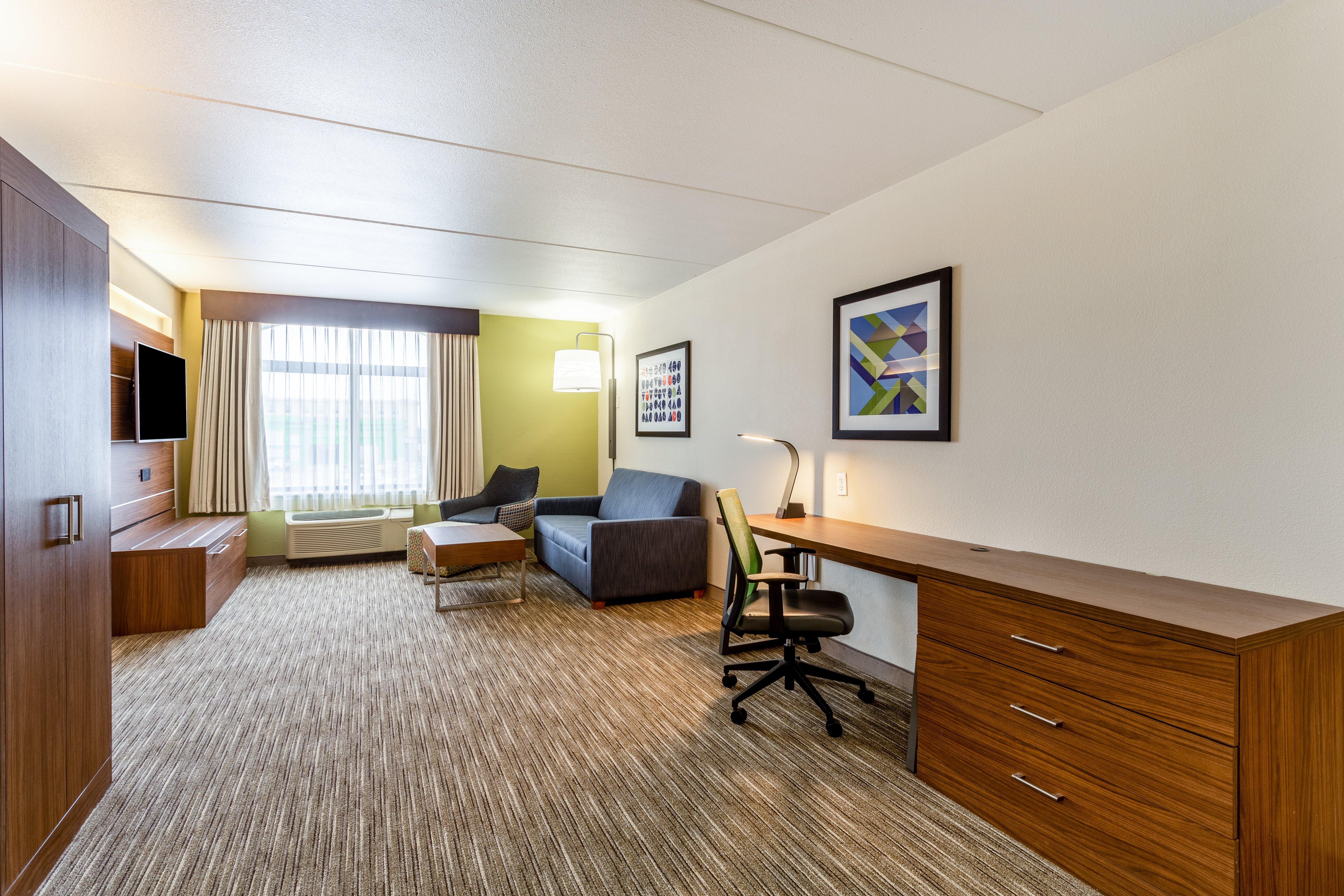 Holiday Inn Express & Suites Cedar Falls Exterior foto